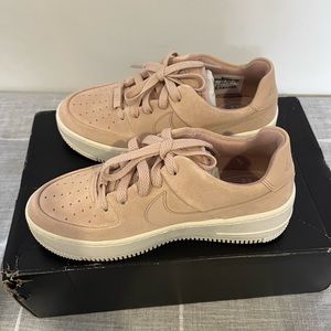 Nike Air Force 1  Suede